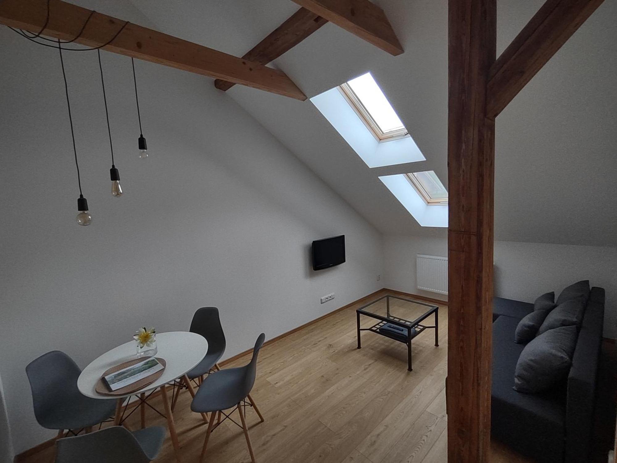 Pekloveske Apartmany V Ceskem Raji Zeleznice Bilik gambar